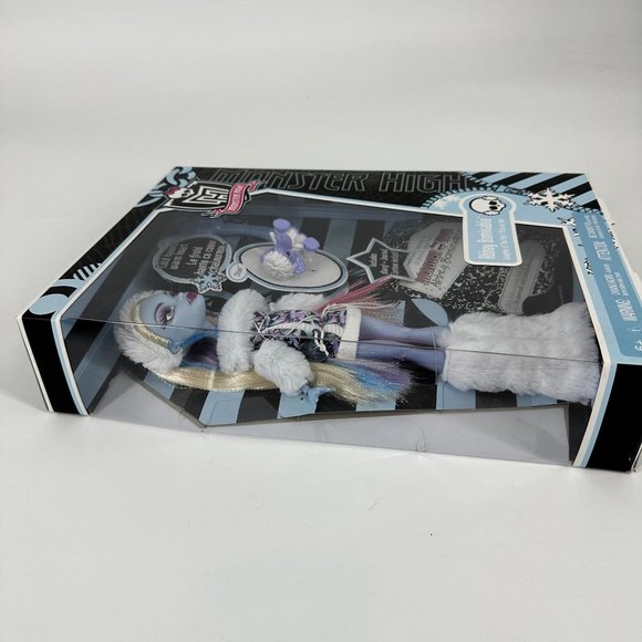 Monster High Abbey Bominable Daughter of the Yeti First Wave Rare - Picture 7 of 11